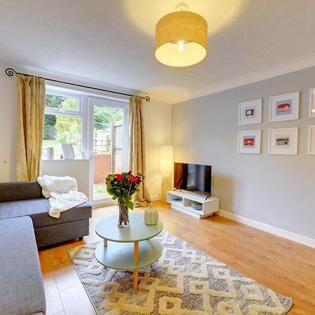 Modern 2 Bed House Sleeps 6 Southam Town Centre - Inspire Homes Ltd Luaran gambar