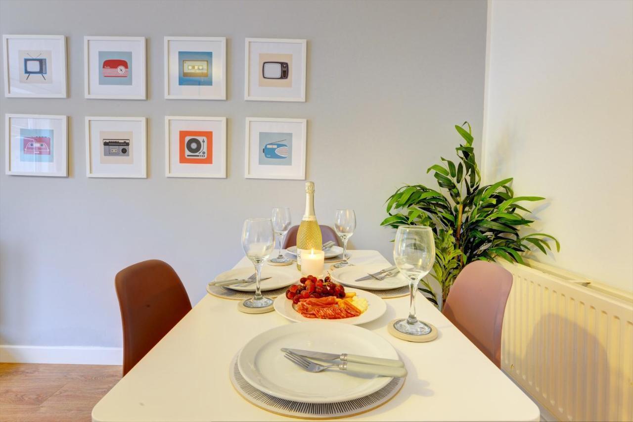 Modern 2 Bed House Sleeps 6 Southam Town Centre - Inspire Homes Ltd Luaran gambar