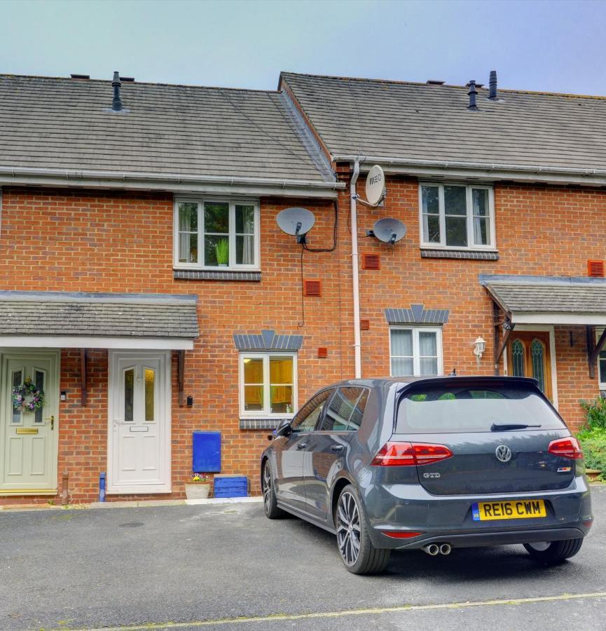 Modern 2 Bed House Sleeps 6 Southam Town Centre - Inspire Homes Ltd Luaran gambar